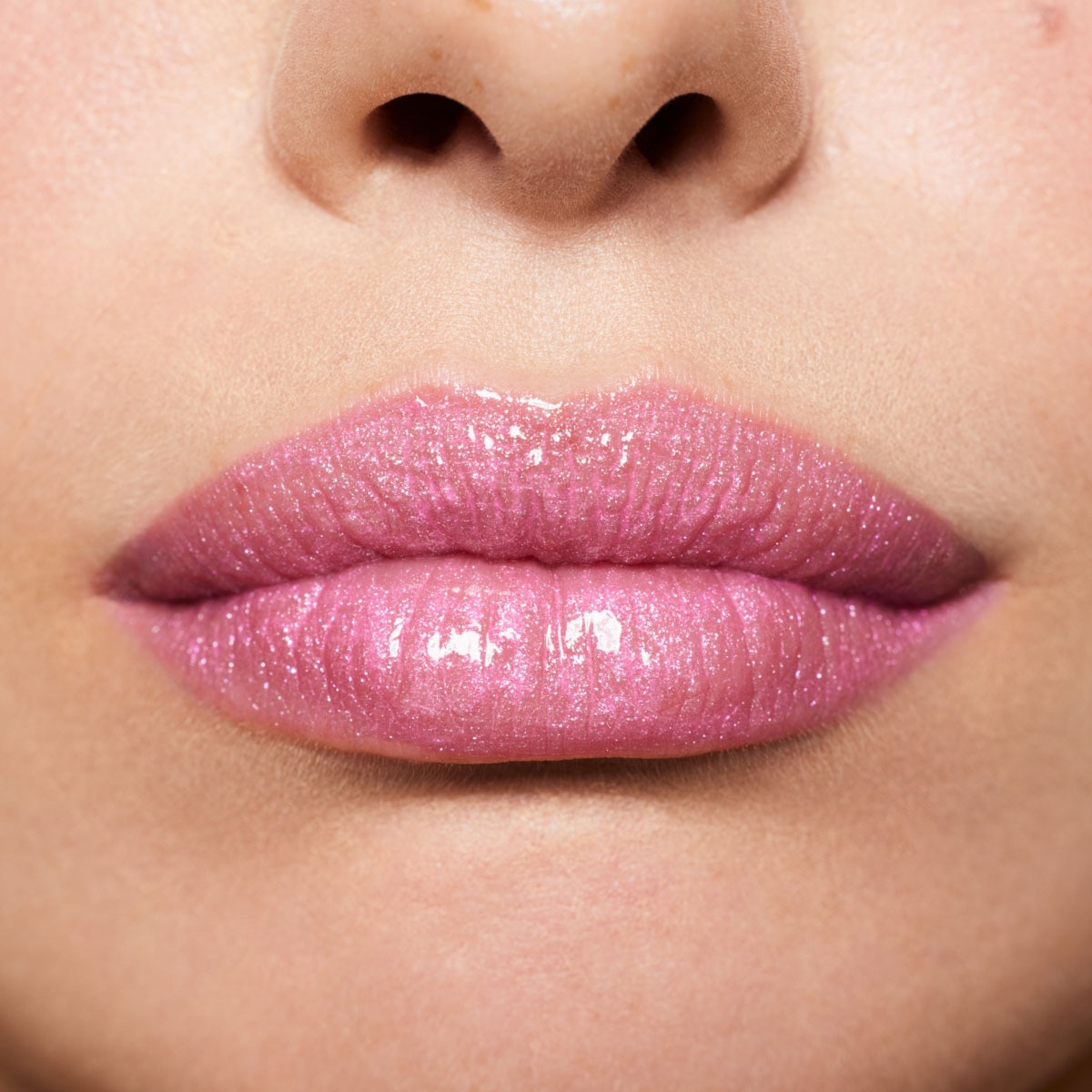 GLOSS BOMB STIX SHIMMER (LABIAL CON ACABADO BRILLOSO)